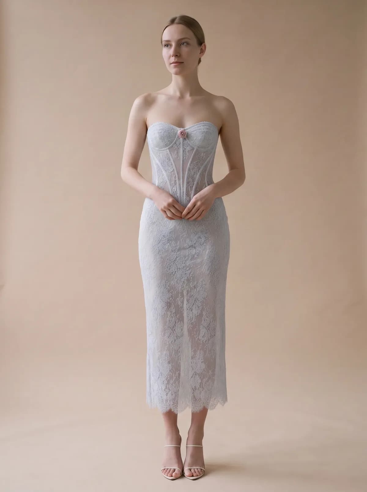 Beaded Lace Corset Dress, שמלת ערב, תצלום 1