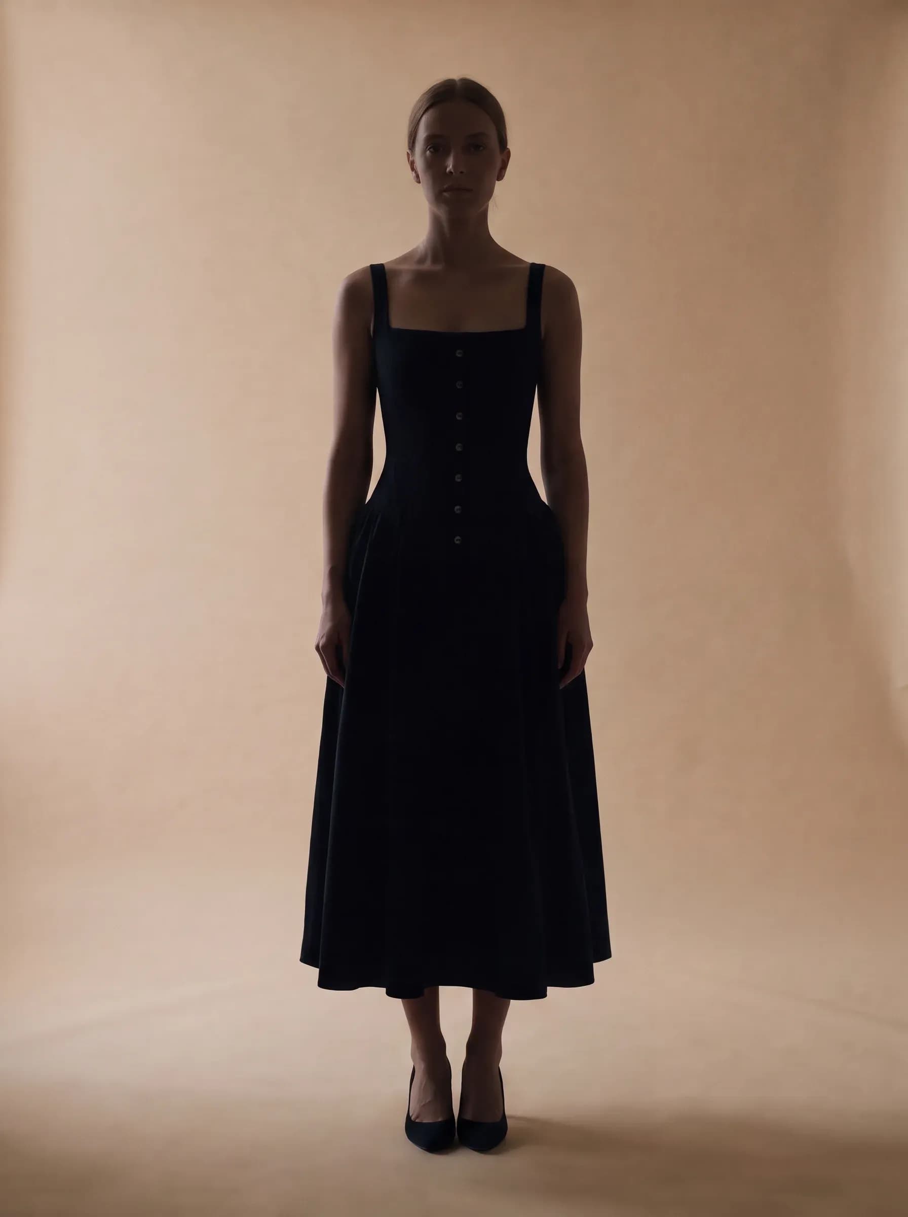 Black corset midi dress, שמלת ערב, תצלום 1