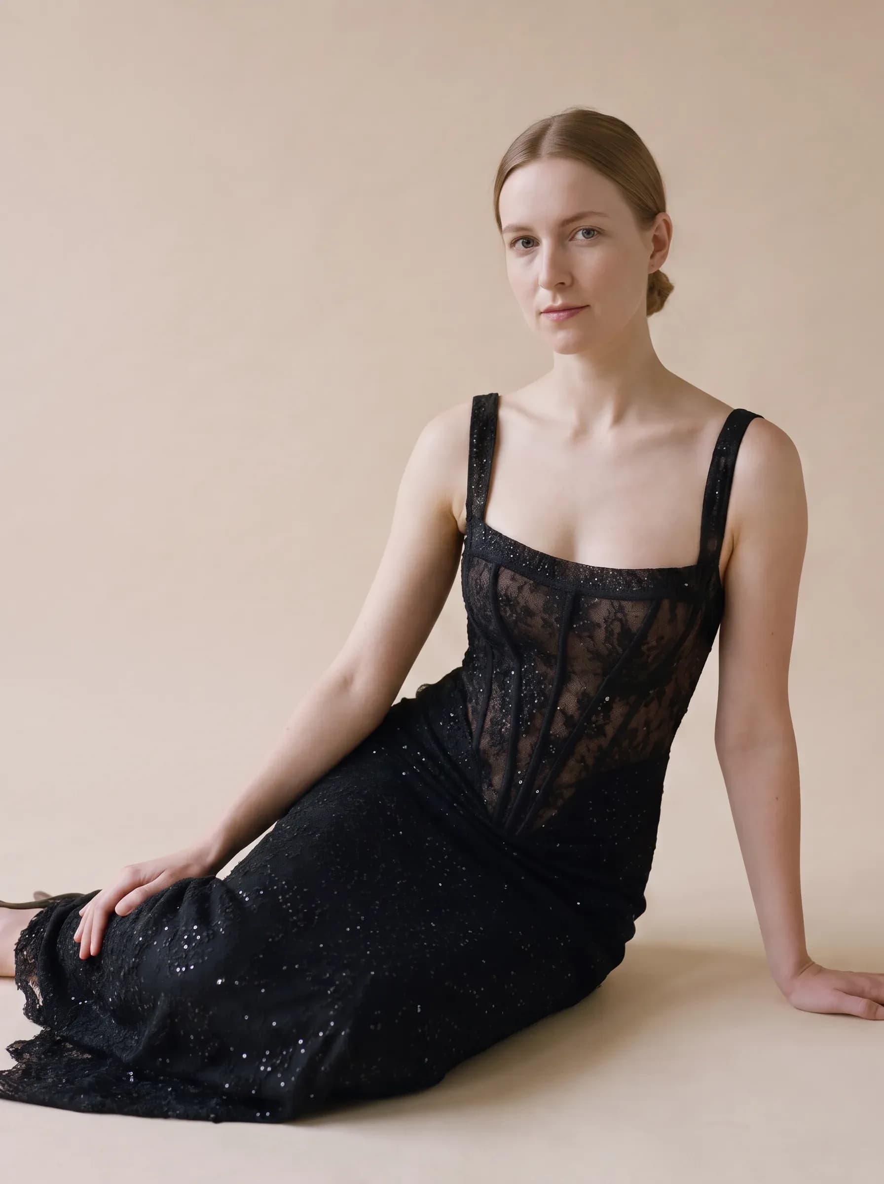 Black lace sequinned dress, שמלת ערב, תצלום 3