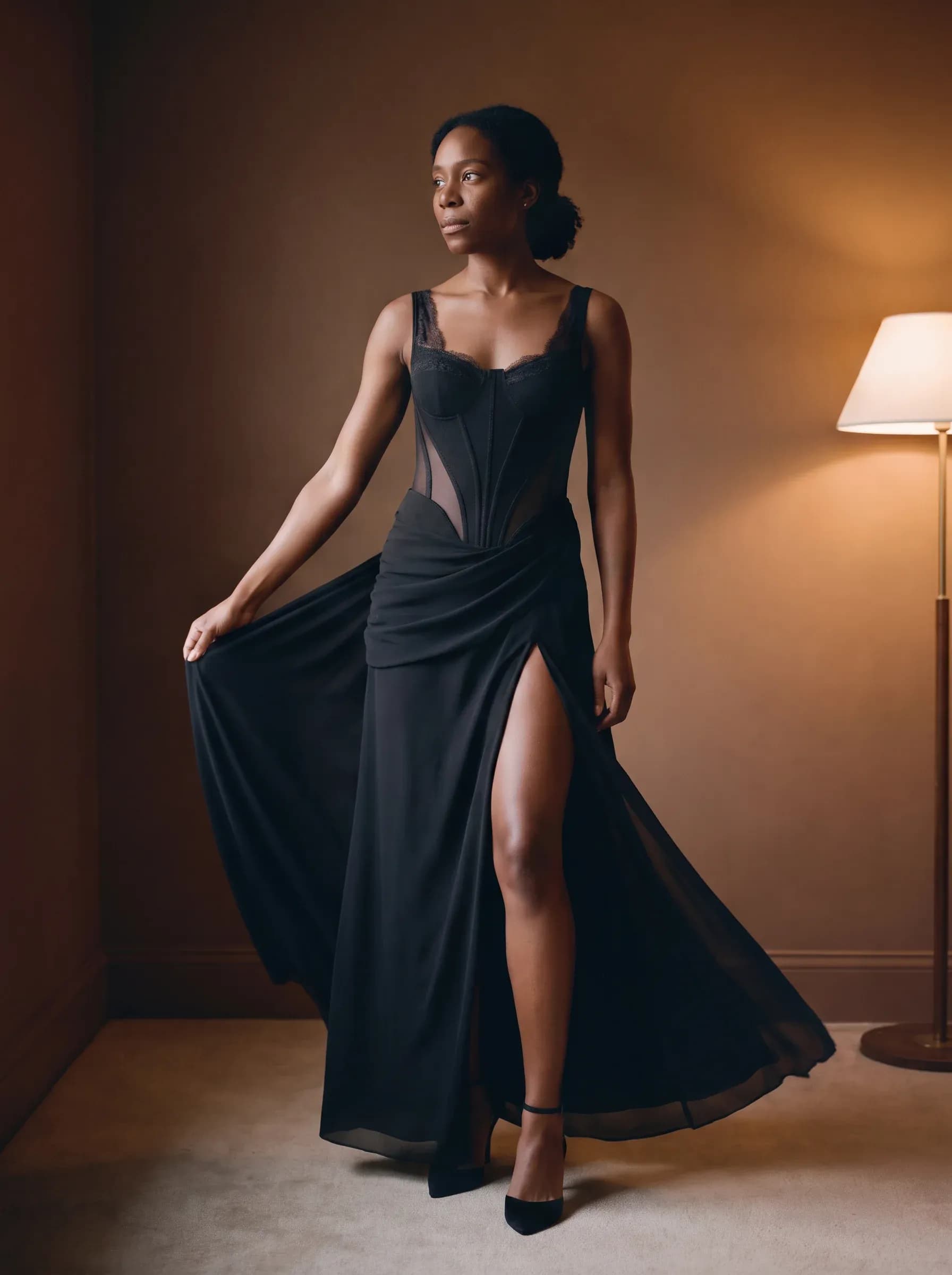 Black Maxi Dress with Corset Bodice and Slit, שמלת ערב, תצלום 3
